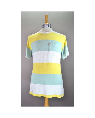 Levi's t-shirt relaxed chest pocket  multi colour M