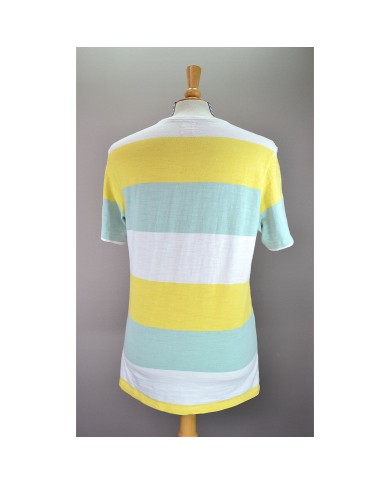 Levi's t-shirt relaxed chest pocket  multi colour M