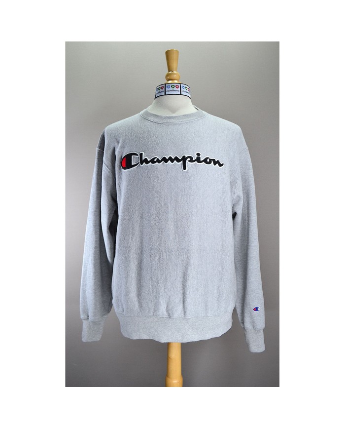 Champion heavy sweater embroidered front logo gray L