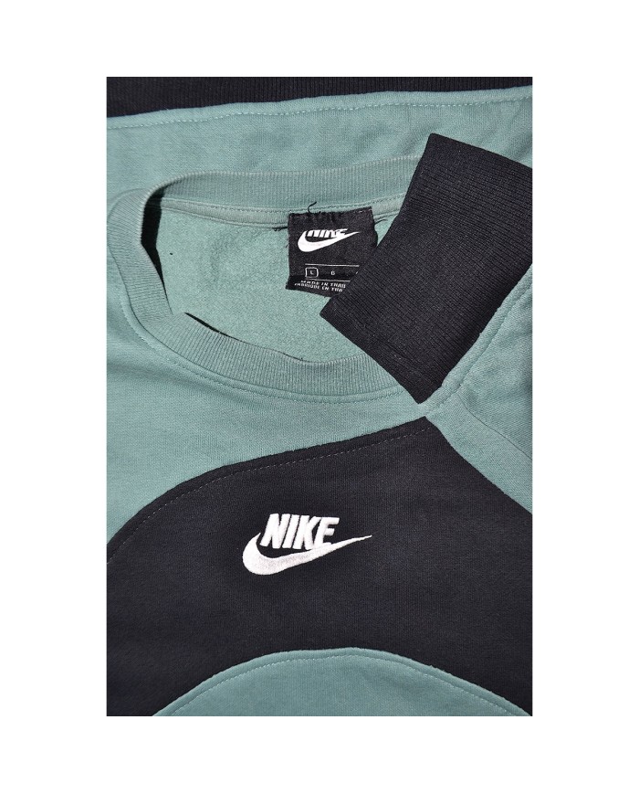 Nike reworked sweater black green L