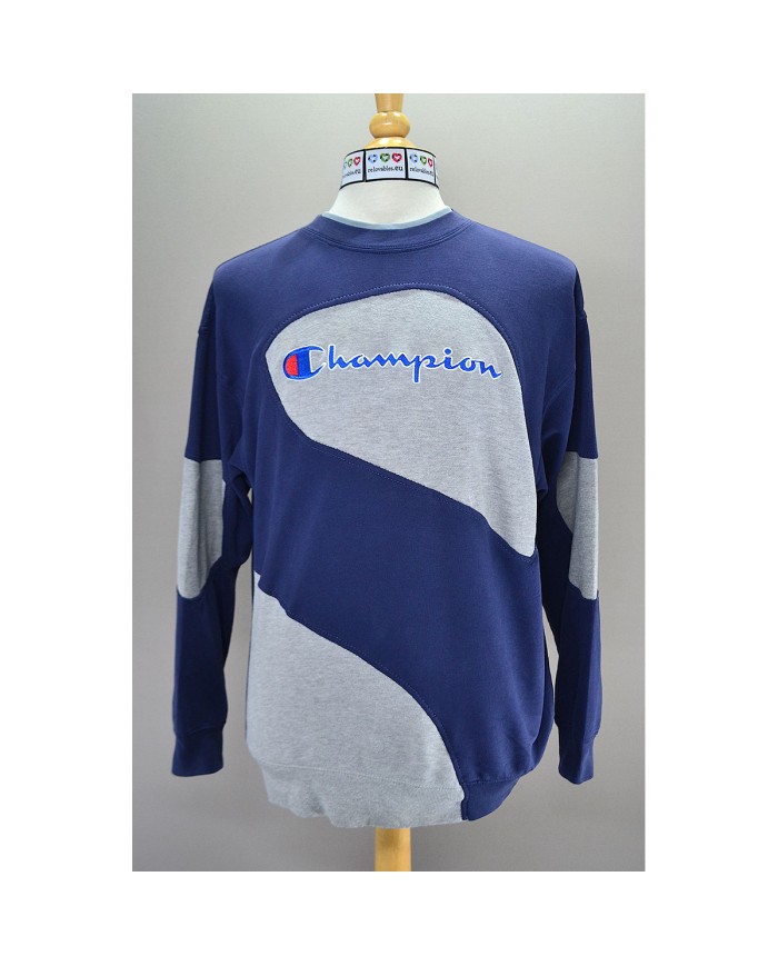 Champion reworked sweater embroidered front logo blue gray M