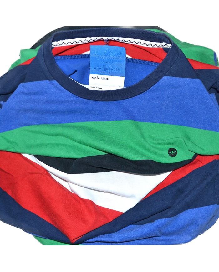 Adidas t-shirt  M