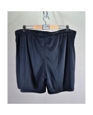 NIKE short embroidered black L NIKE short embroidered black L