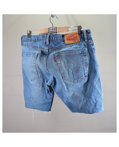 Levi's short denim size 32