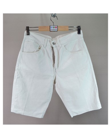 Levi's short white  size 28