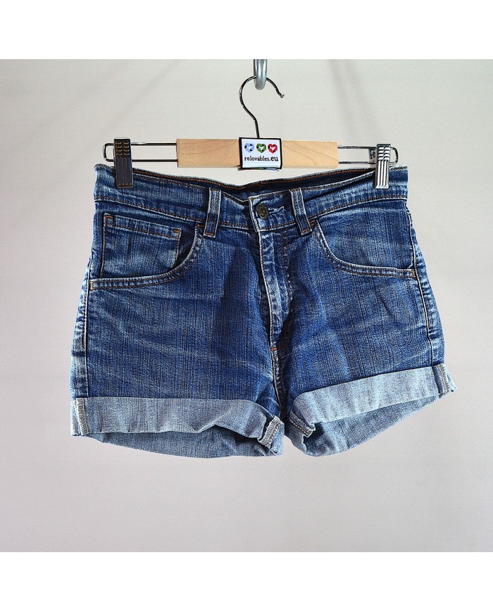 Levi's short denim size 28