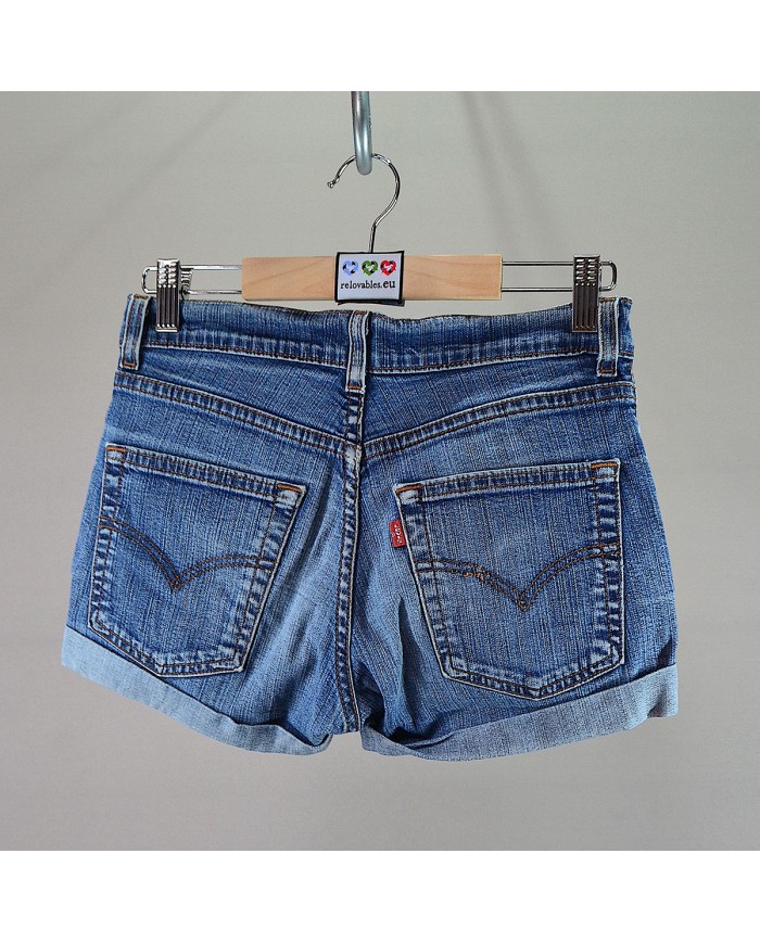 Levi's short denim size 28