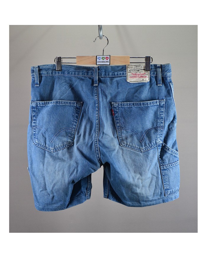 Levi's short denim size 33