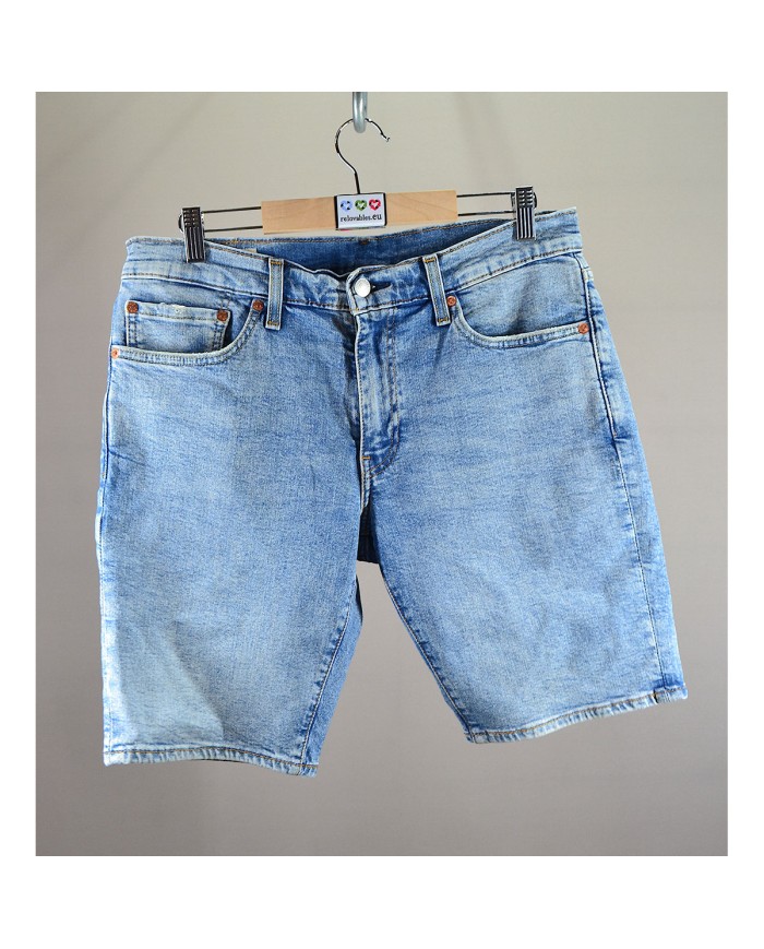 Levi's denim short jeans size 32