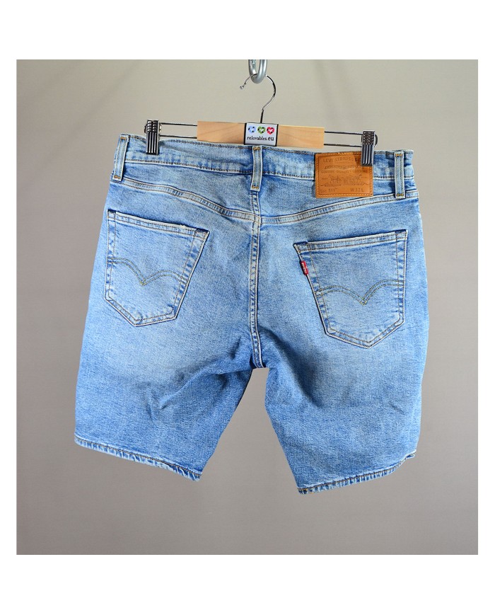 Levi's denim short jeans size 32